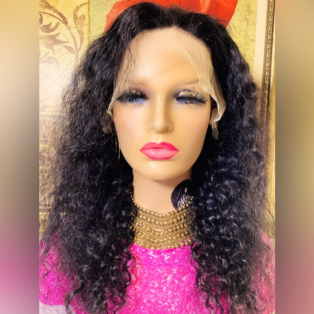 This 13x4 100% Human Wet /Wavy Wig is Perfect for Any Easy Day Out